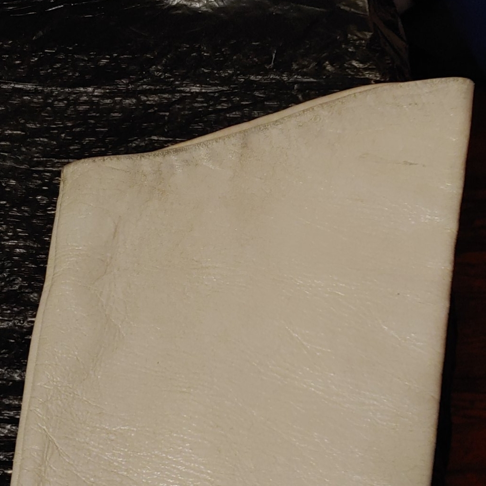 Boot - Picture 3 of 3